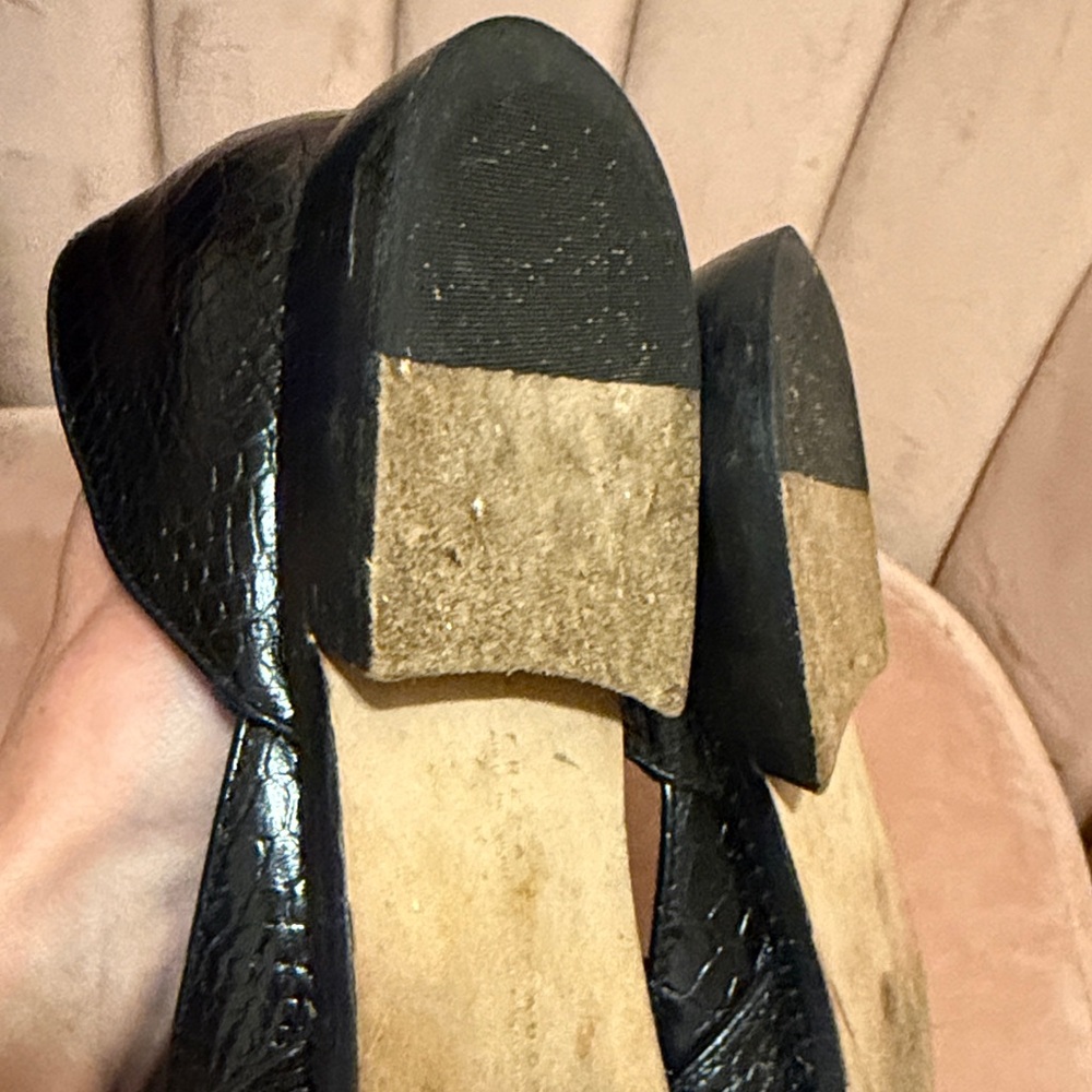 Freda Salvador Tash D’Orsay penny loafer in black embossed croc - Picture 11 of 11